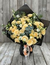Букет цветов из:  Розы и Лизиантусы в Богучаре