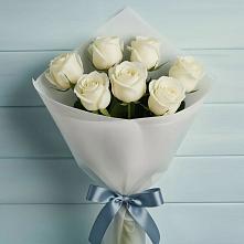 Букет 7 Белых роз Эдлесс Лав в Богучаре