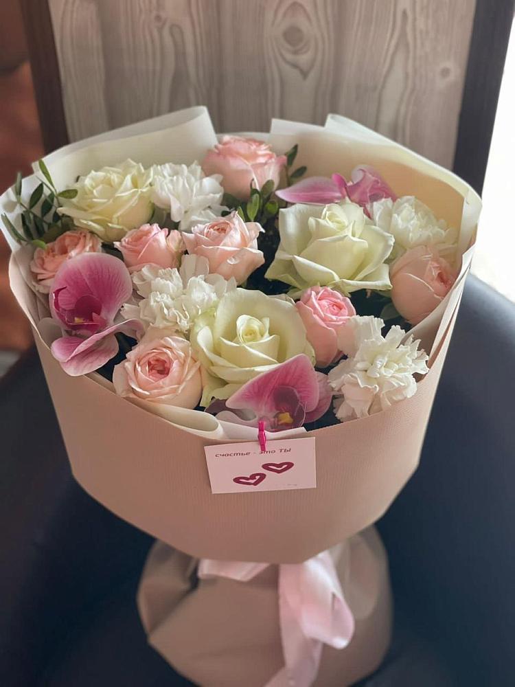 Букет цветов из: Орхидеи, Розы и Гвоздики в Богучаре