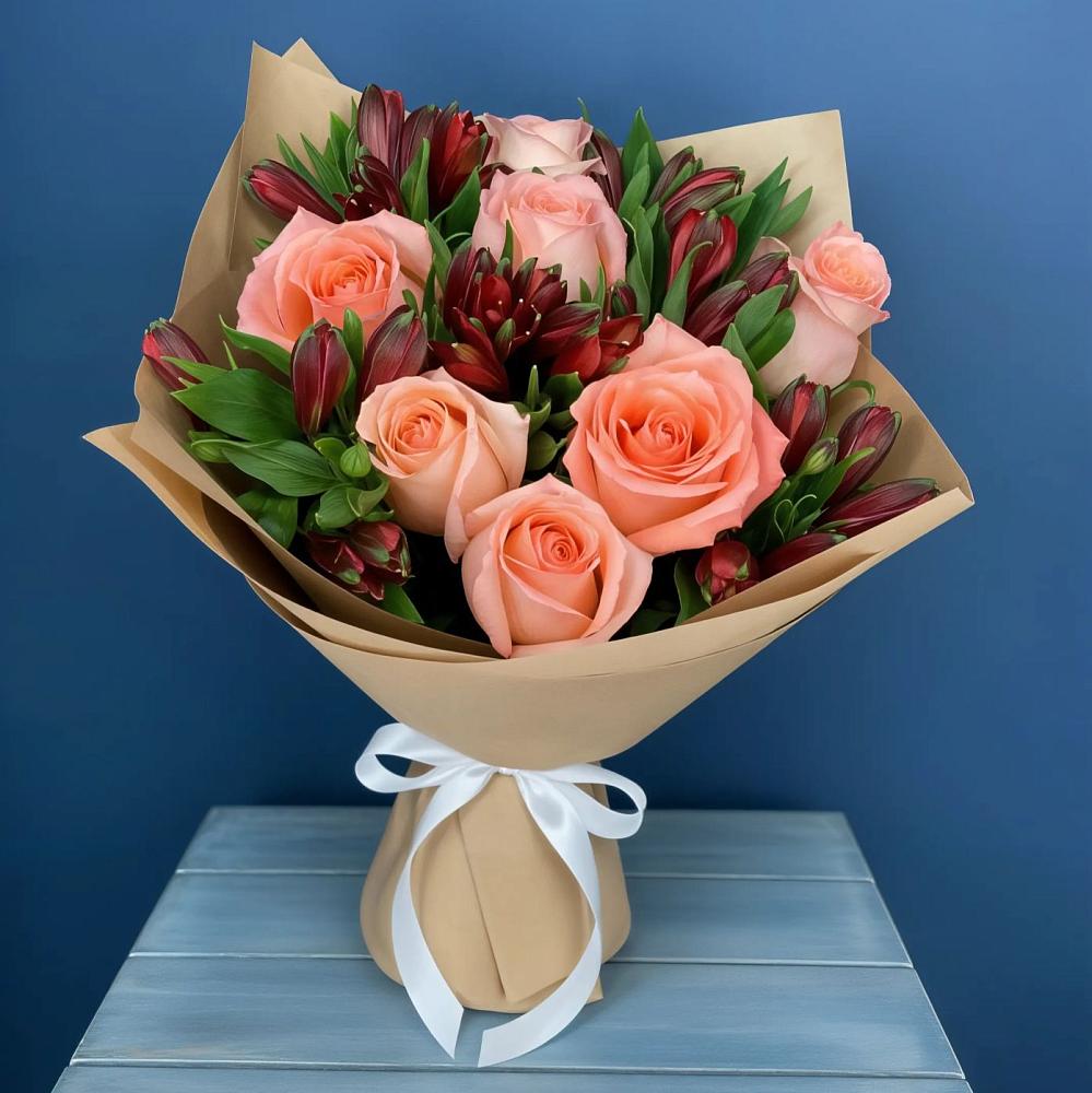 Букет цветов из: Розы и Альстромерии в Богучаре