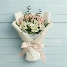 Букет цветов из:  Альстромерии в Богучаре