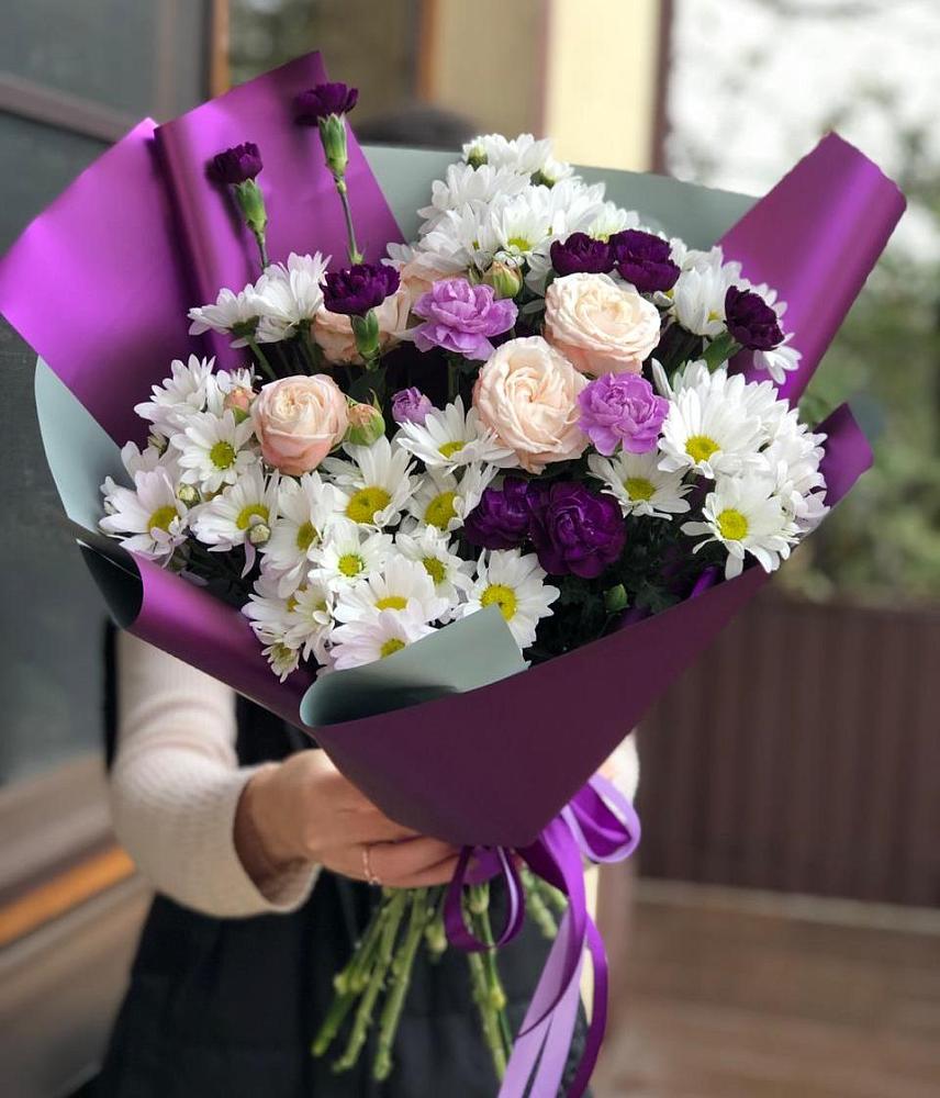 Букет цветов из: Хризантемы, Гвоздики и Розы в Богучаре