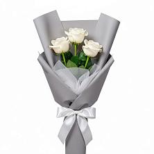 Букет 3 белые розы в Богучаре