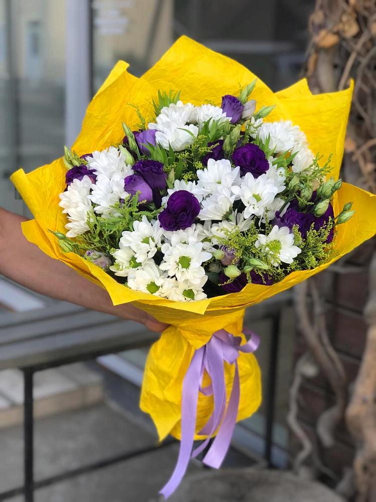 Букет цветов из: Ирисы, Хризантемы и Ромашки в Богучаре