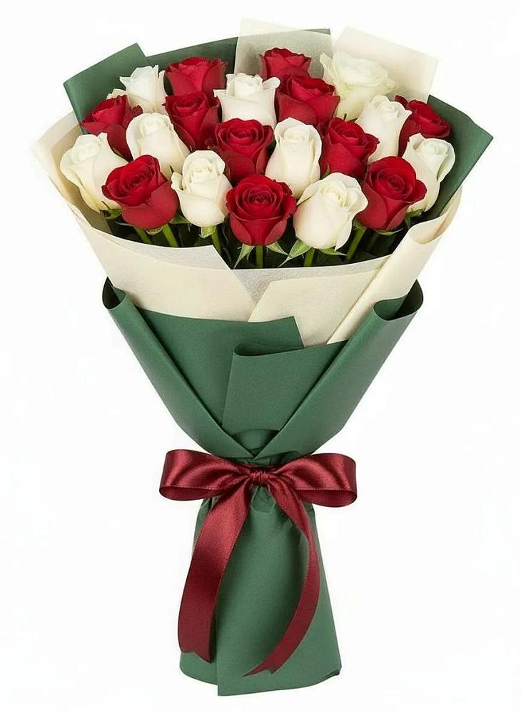 Букет Микс из красных и белых роз в Богучаре