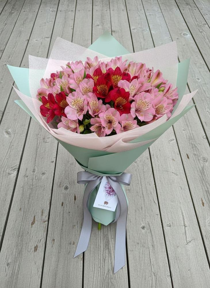 Букет цветов из: Альстромерии в Богучаре