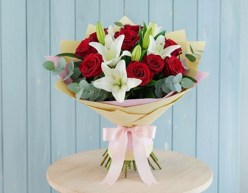 Букет цветов из: Лилии и Розы в Богучаре